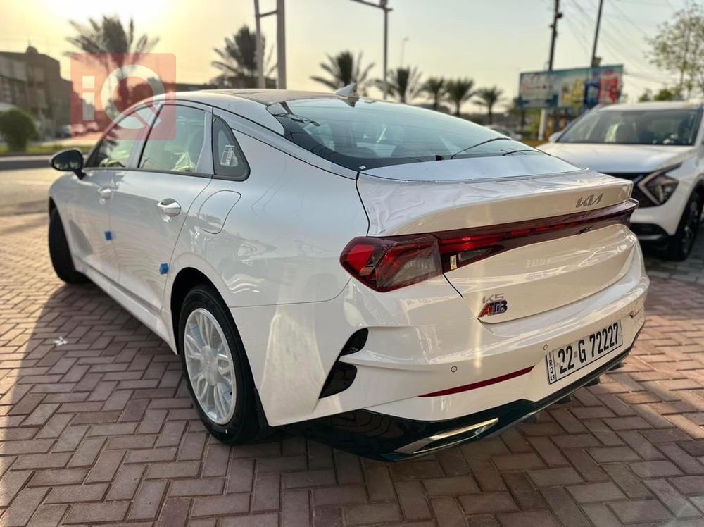 كيا K5